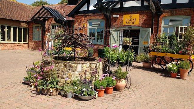 Cowdray Farm Shop & Cafe